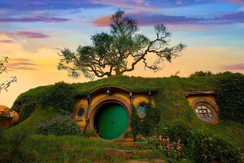Hobbiton and waiting caves